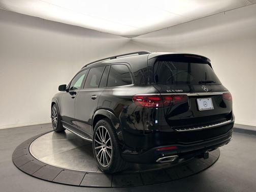 2026 Mercedes-Benz GLS 580 4MATIC