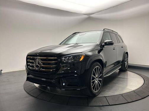 2026 Mercedes-Benz GLS 580 4MATIC