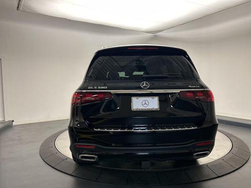 2026 Mercedes-Benz GLS 580 4MATIC