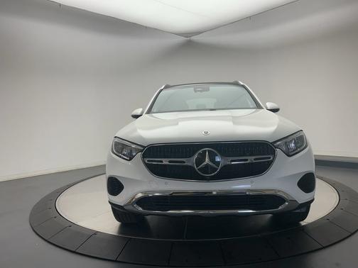 Polar White 2026 Mercedes-Benz GLC 300 4MATIC