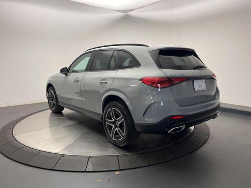 2026 Mercedes-Benz GLC 300 4MATIC