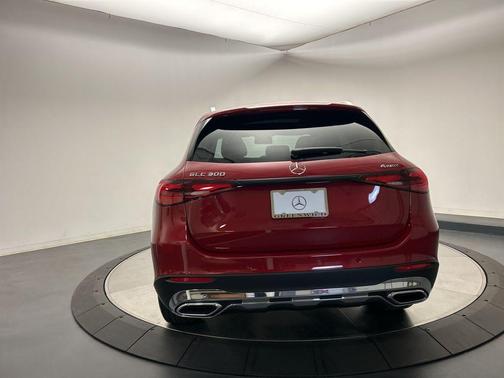 2026 Mercedes-Benz GLC 300 4MATIC