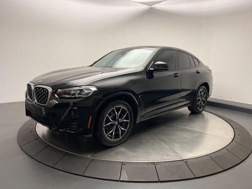 2023 BMW X4 xDrive30i