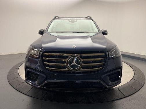 2026 Mercedes-Benz GLS 450 4MATIC