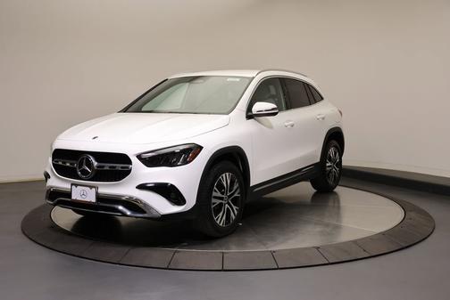 Polar White 2026 Mercedes-Benz GLA 250