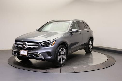 Selenite Grey Metallic 2022 Mercedes-Benz GLC 300