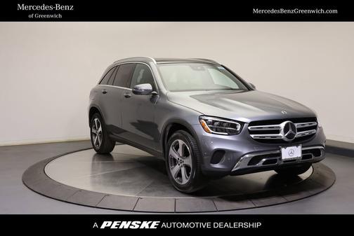 Selenite Grey Metallic 2022 Mercedes-Benz GLC 300