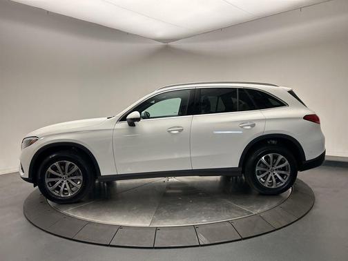 2026 Mercedes-Benz GLC 300 4MATIC