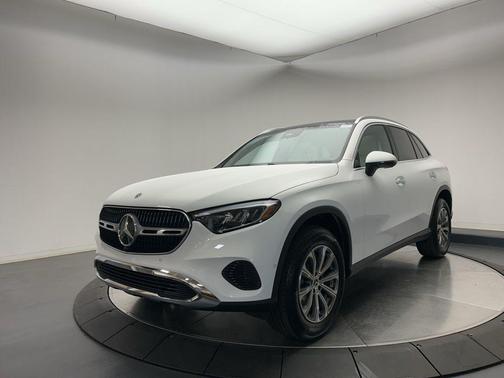 2026 Mercedes-Benz GLC 300 4MATIC