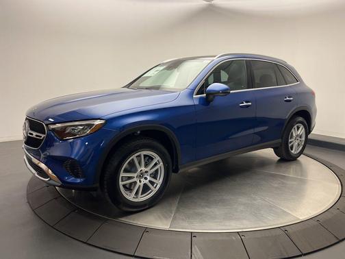 2026 Mercedes-Benz GLC 300 4MATIC