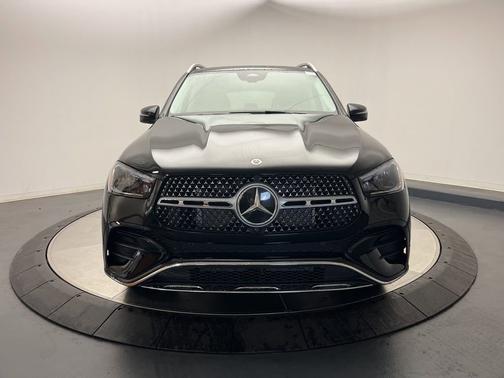 Black 2026 Mercedes-Benz GLE 450