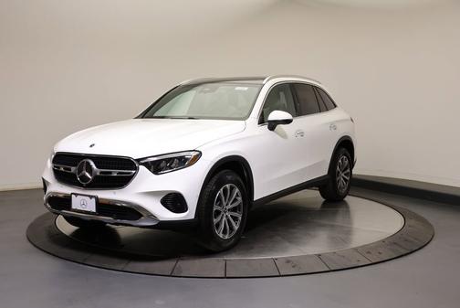 Polar White 2026 Mercedes-Benz GLC 300 4MATIC