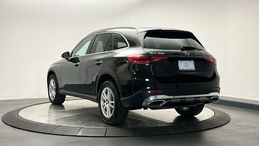 2025 Mercedes-Benz GLC 300 4MATIC