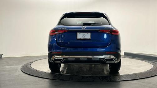 2025 Mercedes-Benz GLC 300 4MATIC