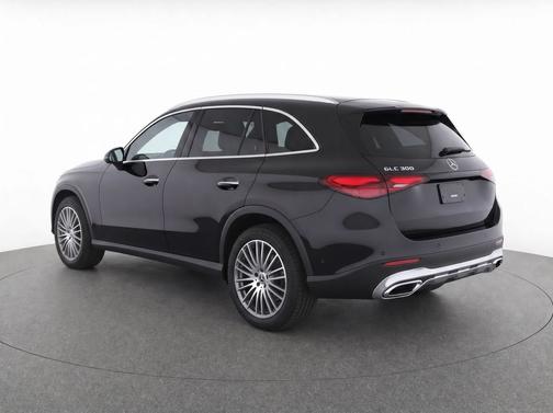 Black 2024 Mercedes-Benz GLC 300 4MATIC