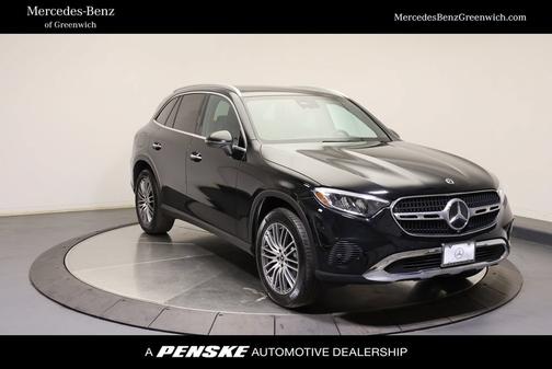 Black 2024 Mercedes-Benz GLC 300