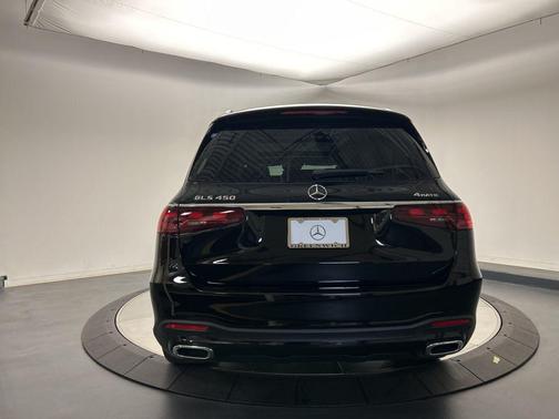 2026 Mercedes-Benz GLS 450 4MATIC