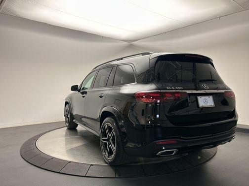 2026 Mercedes-Benz GLS 450 4MATIC