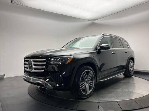 2026 Mercedes-Benz GLS 450 4MATIC