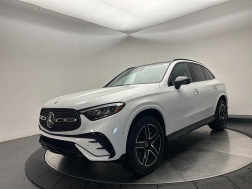 2026 Mercedes-Benz GLC 300 4MATIC