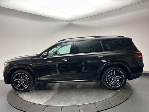 2026 Mercedes-Benz GLS 450 4MATIC