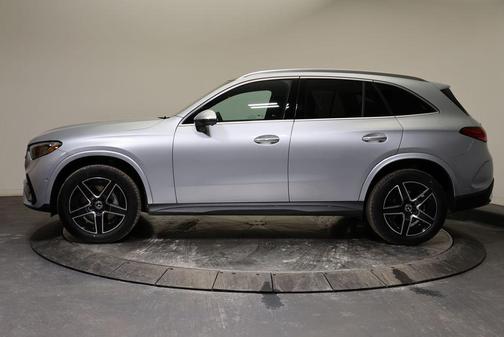 2026 Mercedes-Benz GLC 300 4MATIC