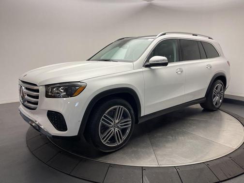 2026 Mercedes-Benz GLS 450 4MATIC