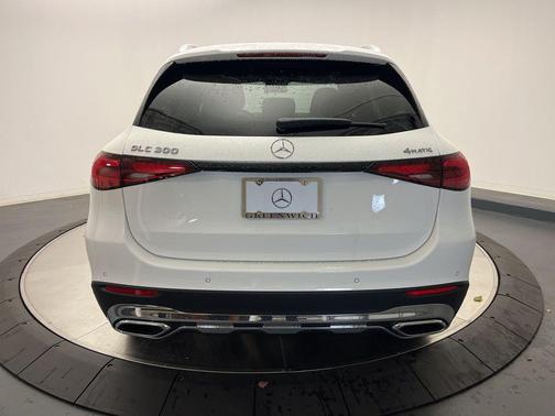 2026 Mercedes-Benz GLC 300 4MATIC