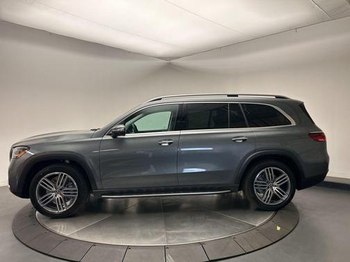 2026 Mercedes-Benz GLS 450 4MATIC