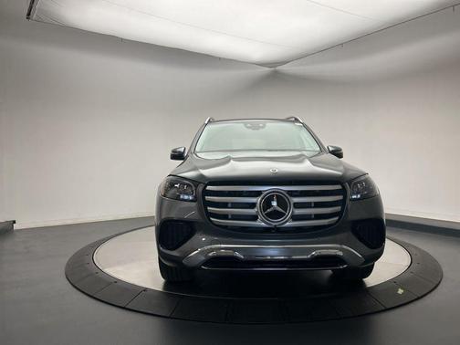 2026 Mercedes-Benz GLS 450 4MATIC