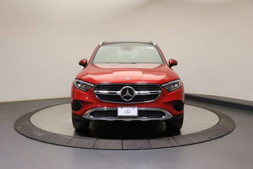 MANUFAKTUR Patagonia Red Metallic 2026 Mercedes-Benz GLC 350e