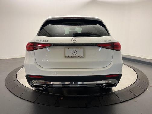 2026 Mercedes-Benz GLC 300 4MATIC
