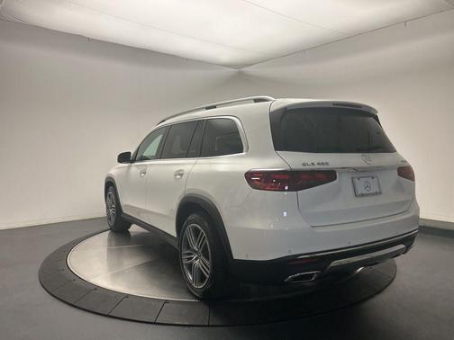 2026 Mercedes-Benz GLS 450 4MATIC