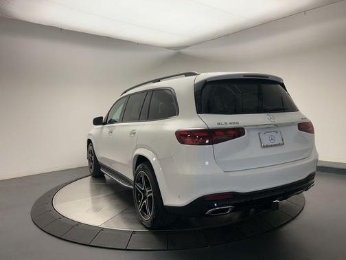 2026 Mercedes-Benz GLS 450 4MATIC