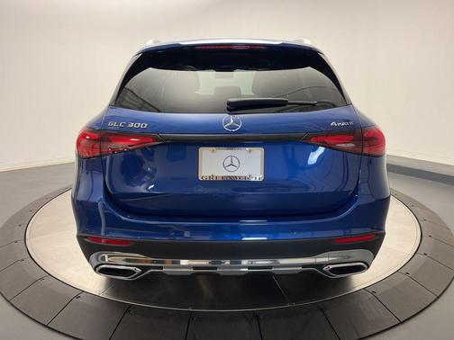 2026 Mercedes-Benz GLC 300 4MATIC
