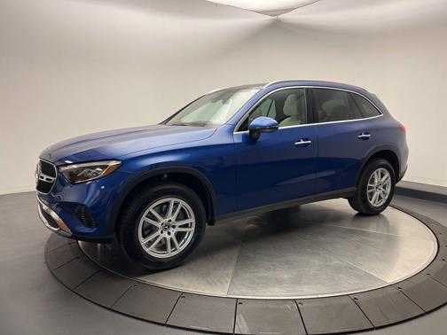 2026 Mercedes-Benz GLC 300 4MATIC