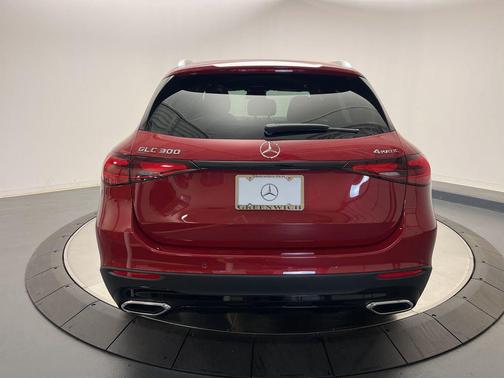 2026 Mercedes-Benz GLC 300 4MATIC