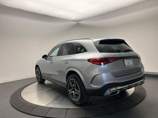2026 Mercedes-Benz GLC 300 4MATIC