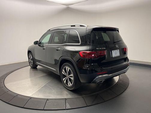 2025 Mercedes-Benz GLB 250 4MATIC