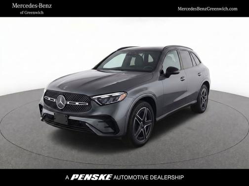 Selenite Grey Metallic 2023 Mercedes-Benz GLC 300