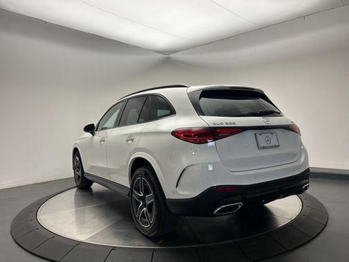 2026 Mercedes-Benz GLC 300 4MATIC