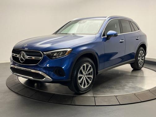 2025 Mercedes-Benz GLC 300 