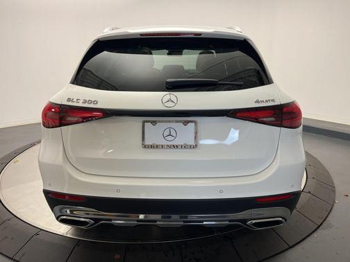 2026 Mercedes-Benz GLC 300 4MATIC