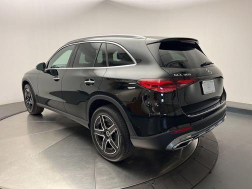 2026 Mercedes-Benz GLC 300 4MATIC