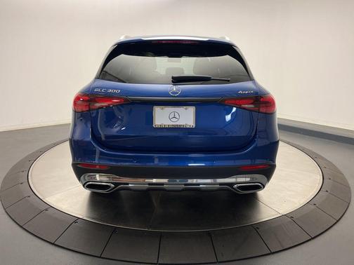 2026 Mercedes-Benz GLC 300 4MATIC