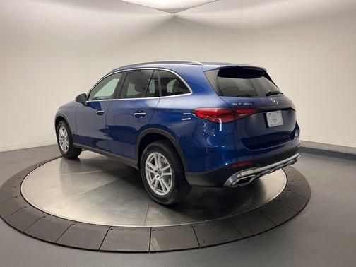 2026 Mercedes-Benz GLC 300 4MATIC