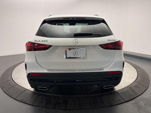 2025 Mercedes-Benz GLA 250 4MATIC