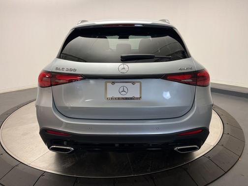 2026 Mercedes-Benz GLC 300 4MATIC