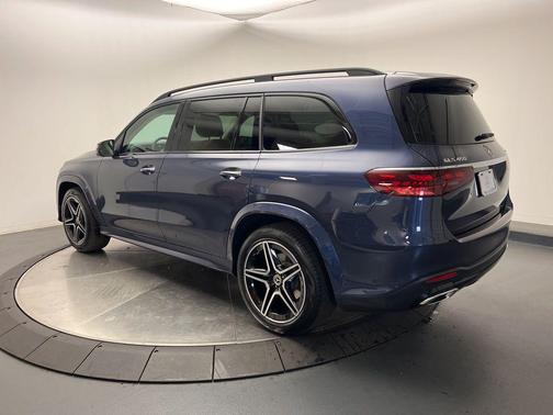 2026 Mercedes-Benz GLS 450 4MATIC