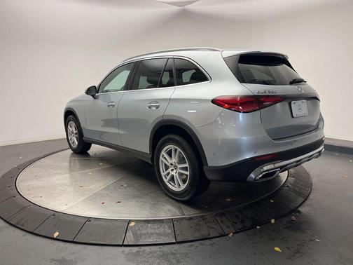 2026 Mercedes-Benz GLC 300 4MATIC